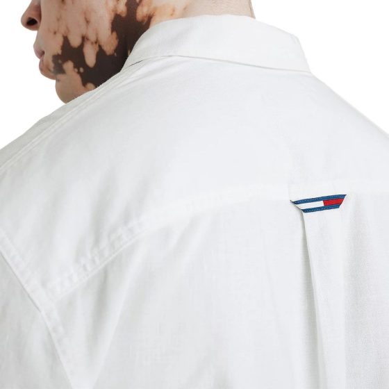 dm0dm13031-ybr_tommy_jeans_men_shirt_white_4