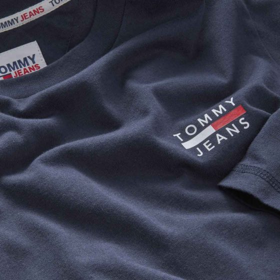 TOMMY JEANS MEN LONG SLEEVE CHEST LOGO T-SHIRT DM0DM14316