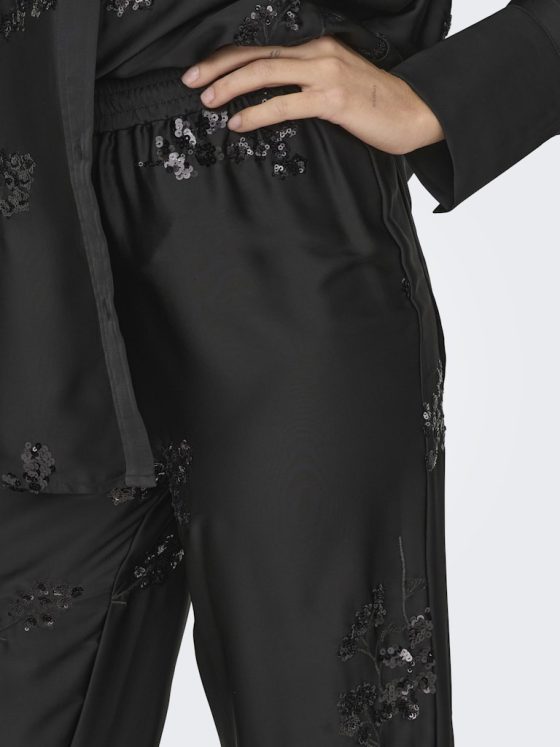 ONLY_Autumnwinter_4394716_15312497_4