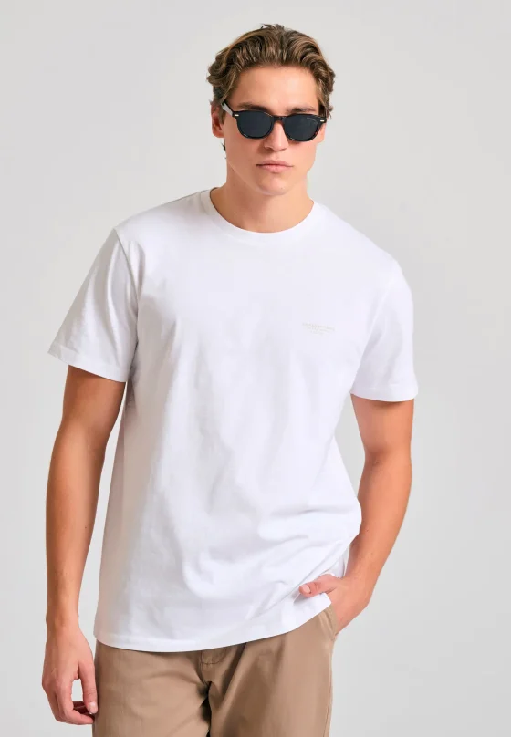 FBM011-001-04_WHITE_1