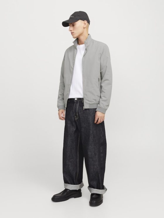 JACK&JONES_SpringSummer2022_4368270_12204277_3
