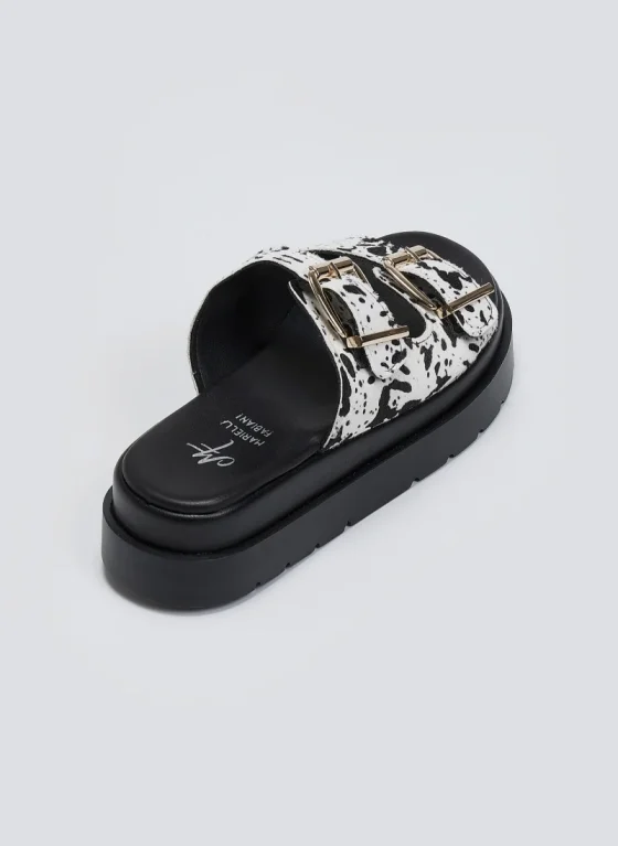 sandalia-flatforms-me-print-mariella-fabiani-25519-129145-argl
